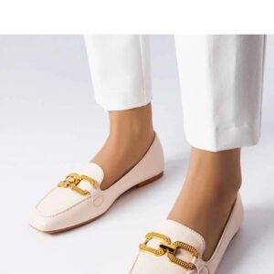 Beżowe mokasyny z klamerką Rousseau - Solea