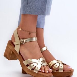 Sandały Model Assames 24SD98-6758 Gold - Step in style