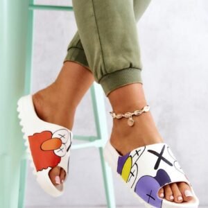 Sandał Klapki Model Monsters CK240P White - Step in style