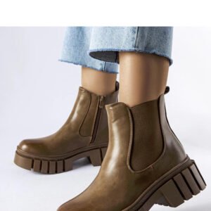 Brązowe sztyblety na platformie Giusy - Solea