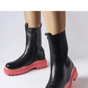 Czarne botki na kolorowej podeszwie Delebio - Solea