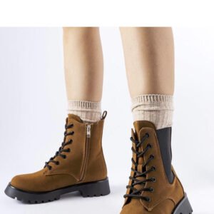 Brązowe botki na masywnej podeszwie Swinford - Solea