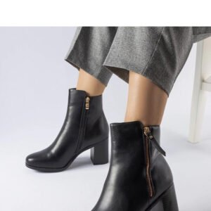 Czarne ocieplane klasyczne botki Edilio - Solea