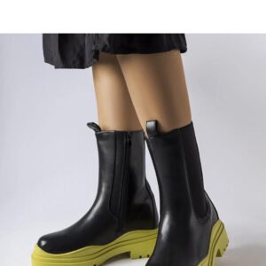 Czarne botki na kolorowej podeszwie Delebio - Solea