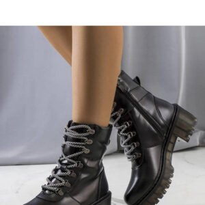 Czarne botki z ozdobnym wiązaniem Hildel - Solea