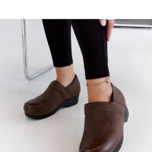 Brązowe półbuty na platformie Montoro - Solea