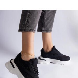 Czarne sneakersy na grubszej podeszwie Guerrera - Solea