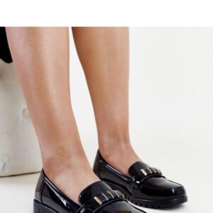 Czarne lakierowane mokasyny z ozdobnym paskiem Marlisa - Solea