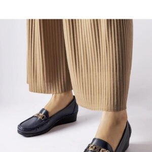 Granatowe mokasyny z klamrą na koturnie Lerino - Solea