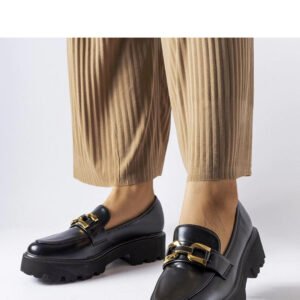 Czarne damskie mokasyny zdobione klamrą Piazzo - Solea