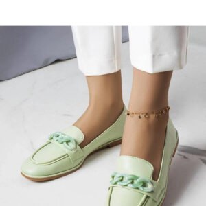 Zielone mokasyny zdobione łańcuchem Bobbie - Solea