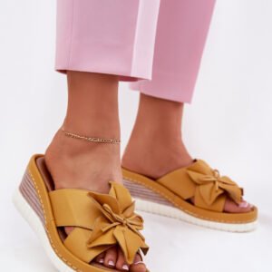 Sandał Klapki Model Artiker 52C0504 Yellow - Step in style