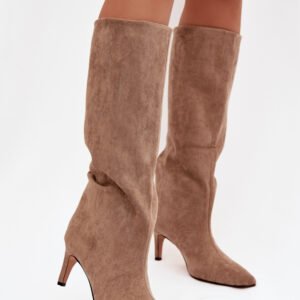 Kozaki Model Olivienne CLS-573 Beige Zamsz - Step in style